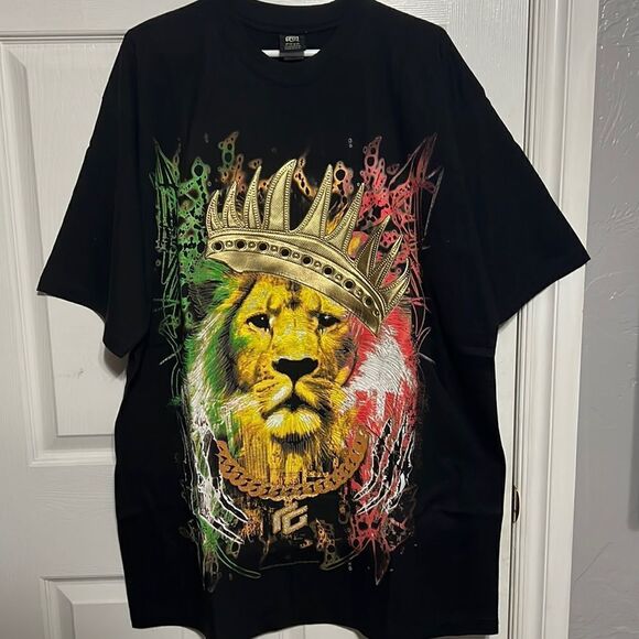 🔥🔥 Near Vintage FUYA LIFESTYLE Y2K “CROWN LION KING” Graphic AOP Tee - Sz 2XL - Picture 3 of 11